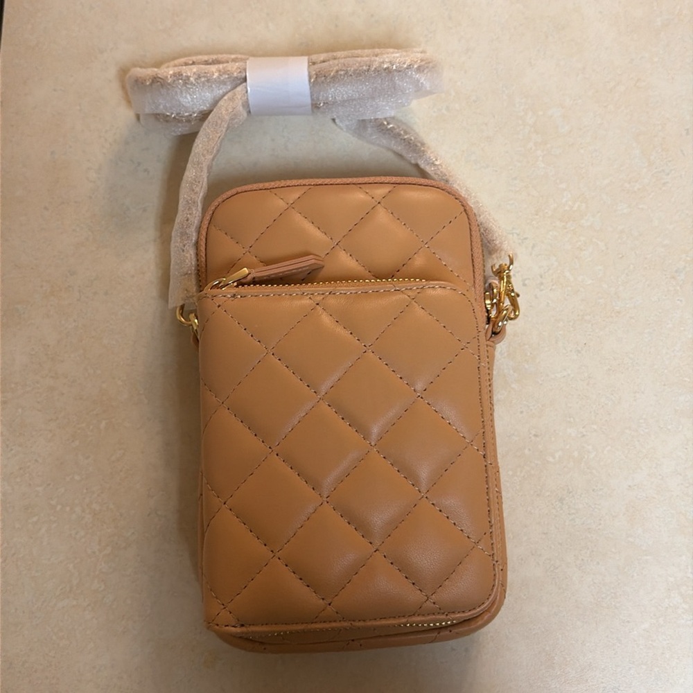 New- G by Giuliana Quilted Crossbody Bag - Picture 3 of 6